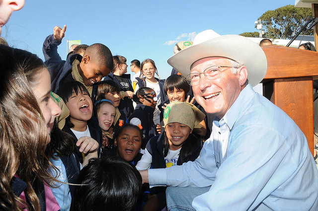 Ken Salazar (Photo: Dept. of Interior/Tami Heilemann) 2013_01_kensalazar