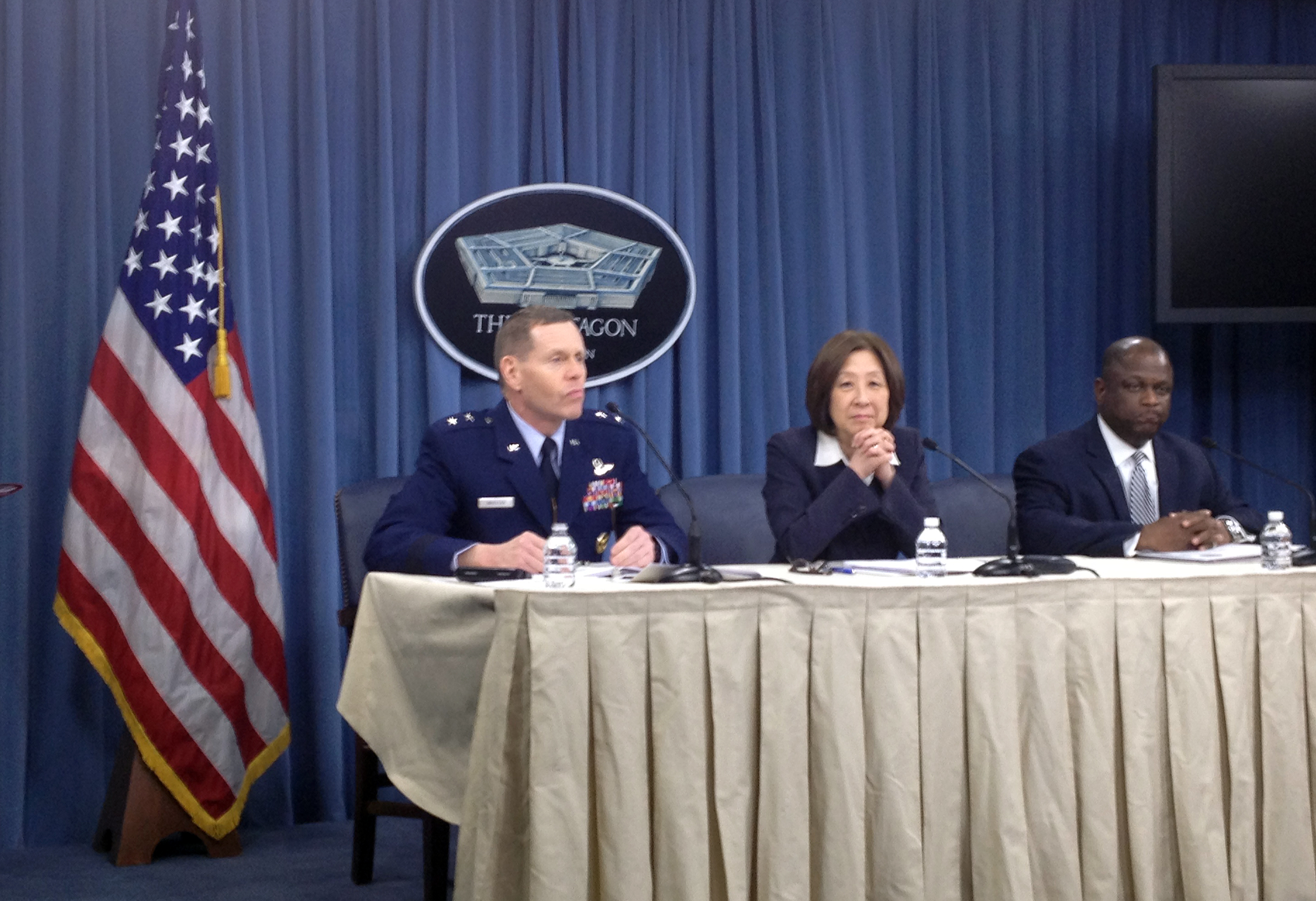 2014_02_Takai_Briefing